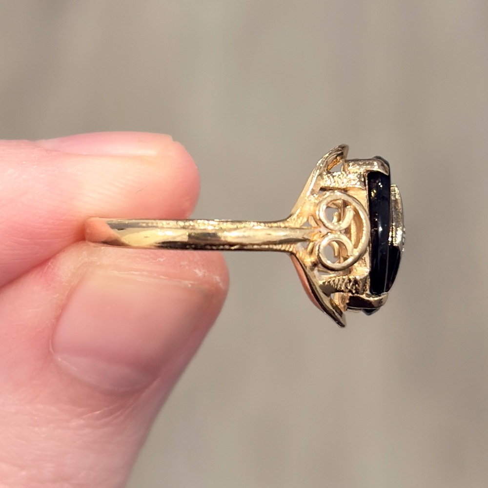 Vintage 14K Art Deco Onyx Diamond Ring, Yellow Gold Black Oval Size 7.25 - Picture 17 of 17